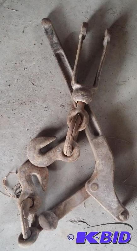 lot 15 image: Clamps