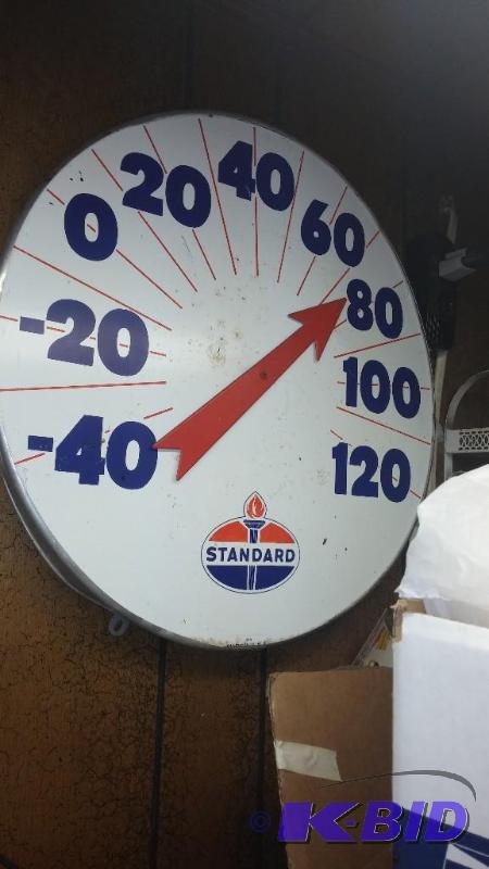 lot 21 image: Thermometer
