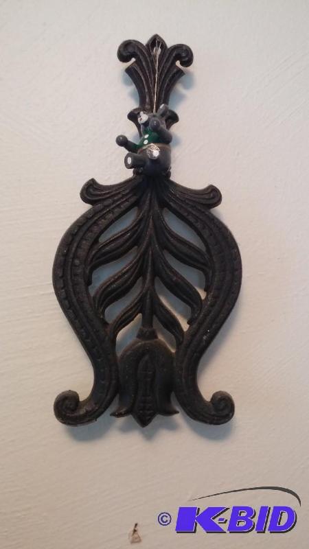 Trivet