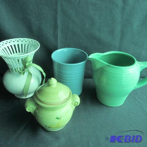 Sonoma Pitcher, Vases