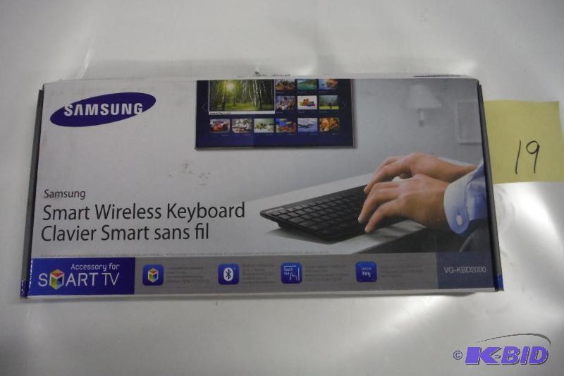 lot 19 image: Samsung VG-KBD2000 Wireless Keyboard