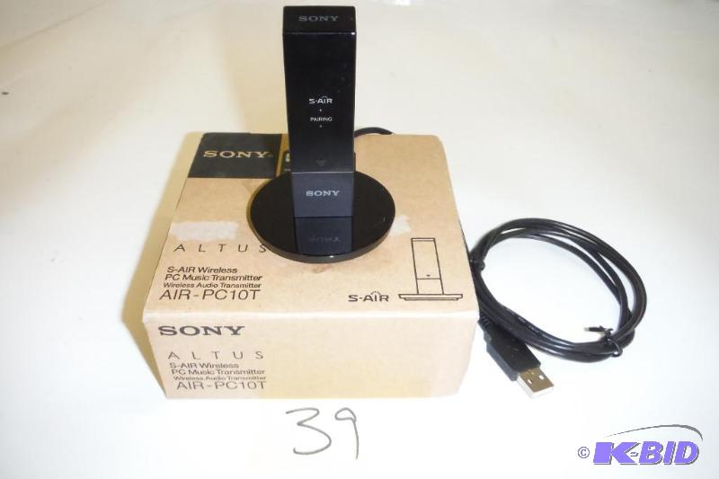 lot 39 image: Sony AIR-PC10T Wireless USB Transmitter