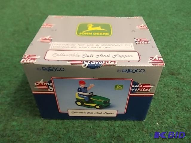lot 14 image: Enesco&nbspJD Salt & Pepper...