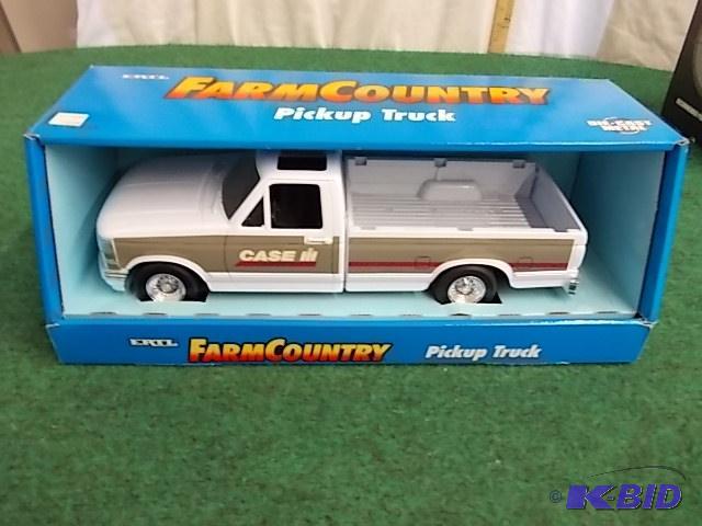 lot 20 image: Ertl&nbsp116 Farm Country Pickup Truck By C...