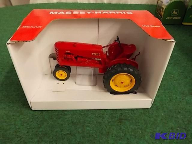 lot 32 image: SpecCast&nbsp116 Massey Harris Tractor...