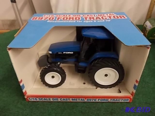 lot 37 image: SpecCast&nbsp116 New Holland 8970 Ford Trac...