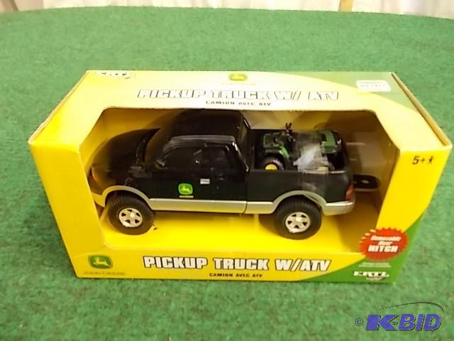 lot 4 image: Ertl John Deere Pick-Up Truck With ATV...