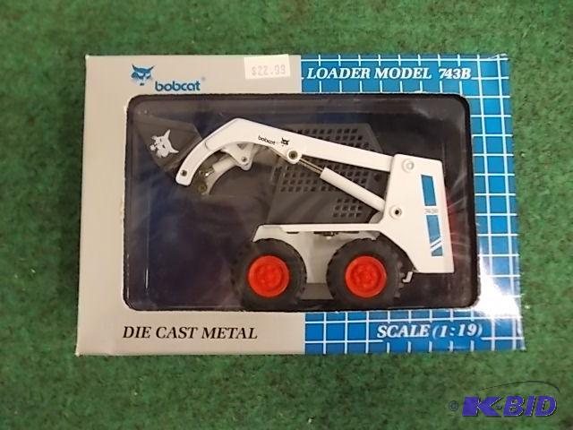 lot 57 image: Melroe&nbsp119 Bobcat Loader Model 743B...
