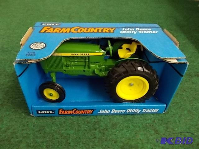 lot 76 image: Ertl Farm Country 116 JD Utility Tractor...