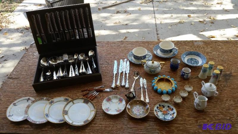 Fine Silverware and Party Set