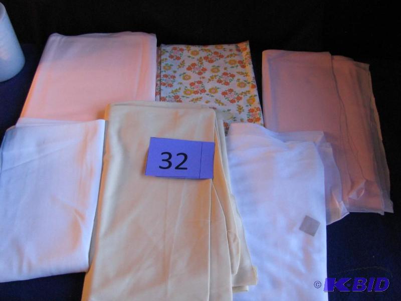 Tricot Cloth, Medium size pieces of colored t...