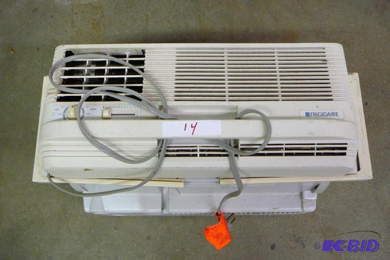Frigidaire window AC unit...