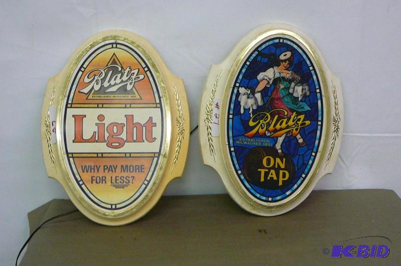2&nbspBlatz&nbspbeer signs one light works...