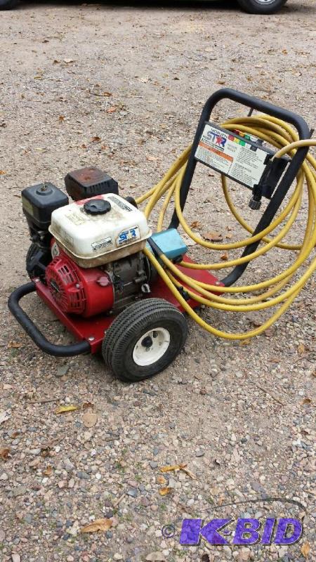 lot 10 image: North Star Pressure washer with CAT pump.  Motor is locked up.