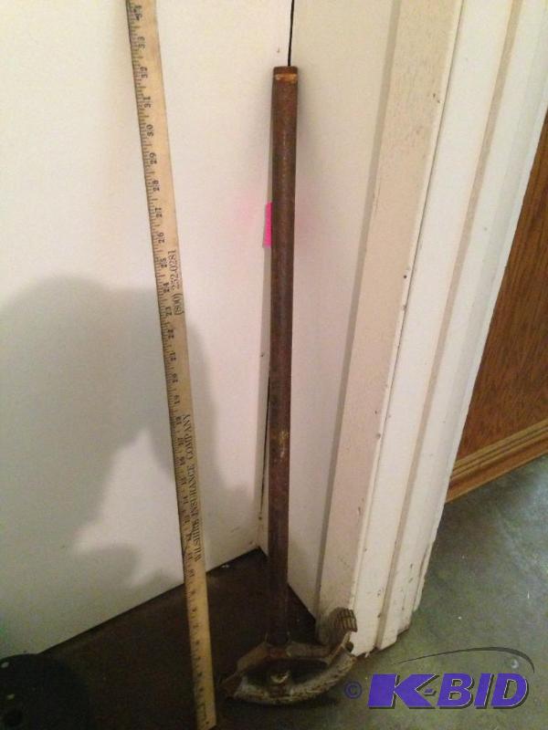 lot 27 image: Conduit Bender 12"...