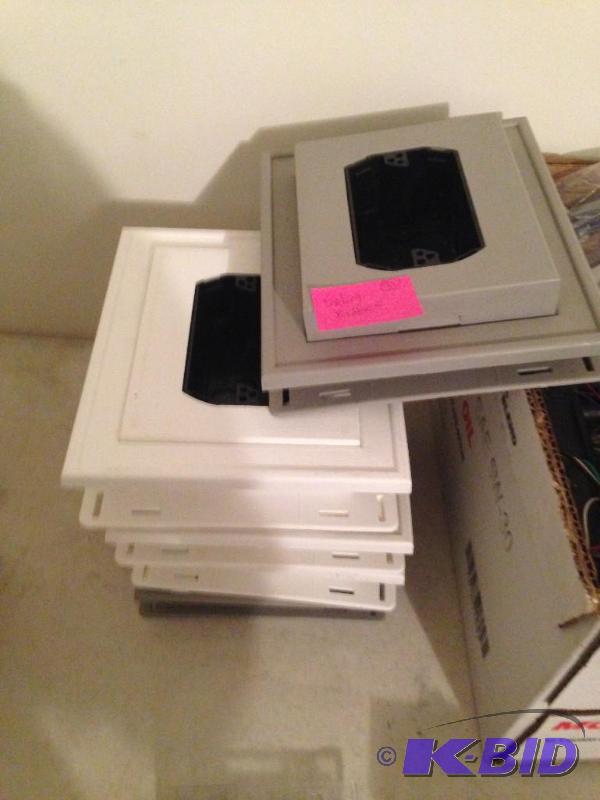 lot 31 image: Siding Boxes 5 total...