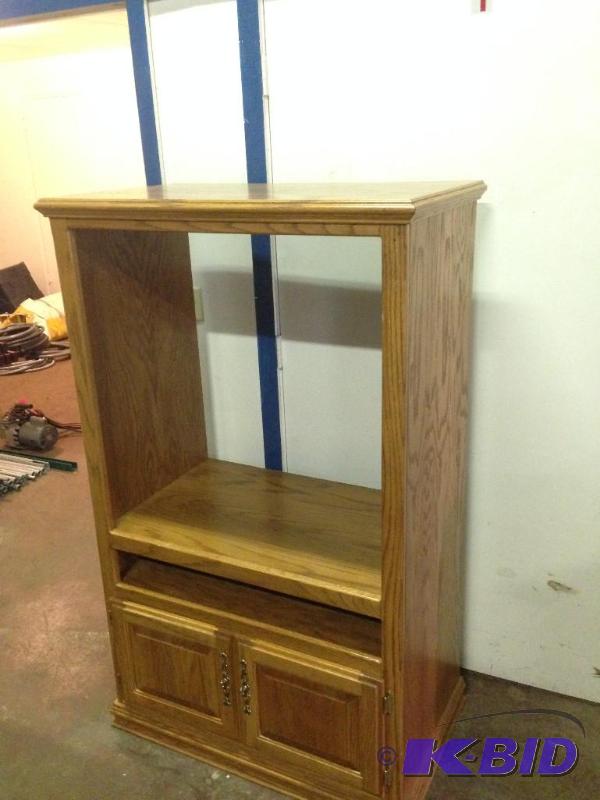 lot 41 image: Entertainment Center 61" X 37" 33&q...