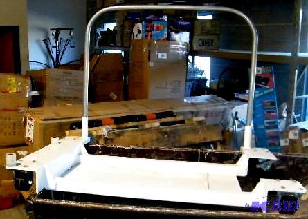 lot 24 image: Heavy Duty Cart - Has non-marring plastic loc...