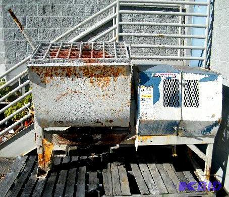lot 28 image: Stone Champions Cement Mixer - Has 8 Hp Honda...