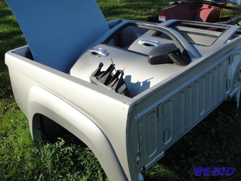 Miscellaneous Canyon Parts Hood, right side d...