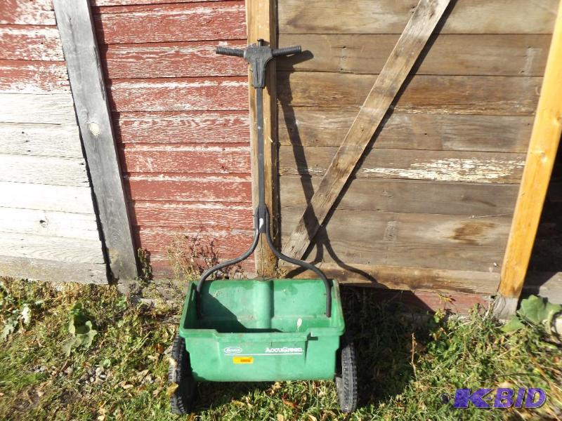 Scotts AccuGreen Seed Spreader...