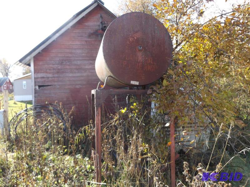 Fuel Tank on stand...