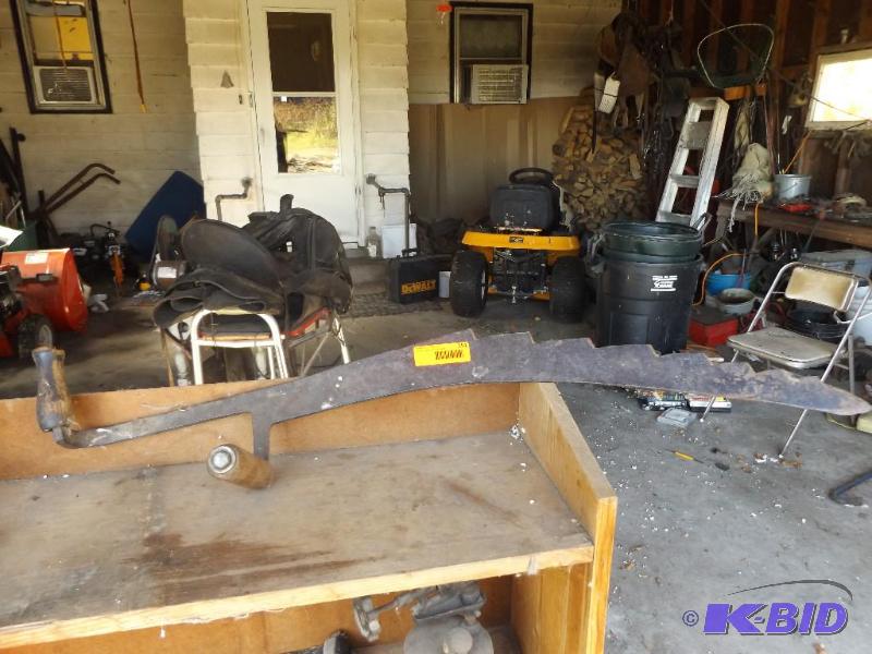 Antique Hay Bale Saw...