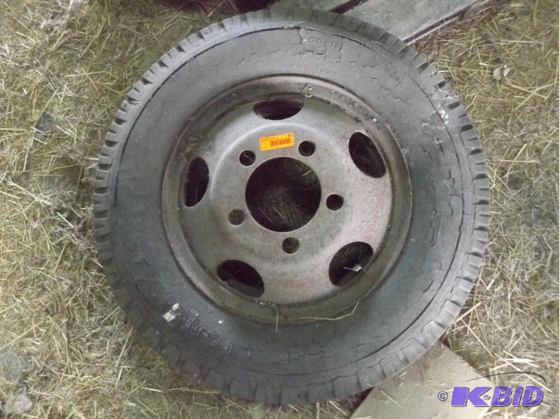Firestone Trucktrailer tire and rim...
