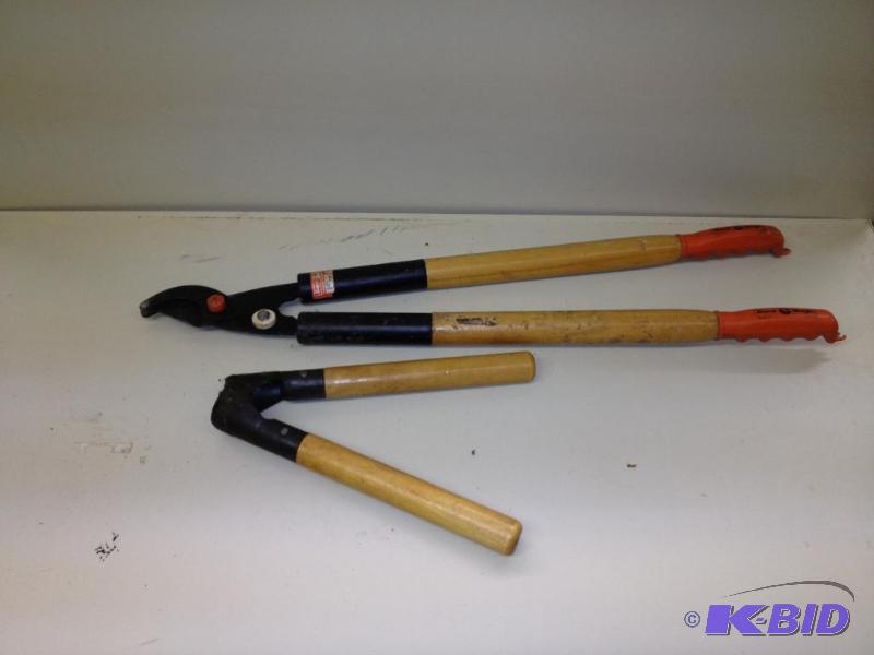 lot 130 image: Branch Snips&nbsp...