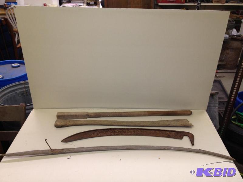 lot 131 image: Assorted Vintage tools&nbsp...