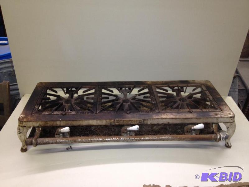 lot 160 image: Cast Iron Propane Stove...