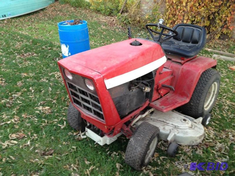lot 2 image: International Cub Cadet Mower