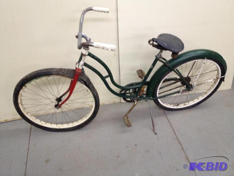 lot 30 image: Schwinn Ladies Bike&nbsp...