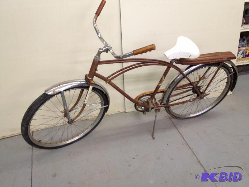 lot 32 image: Vintage Mens Bike, unknown make...