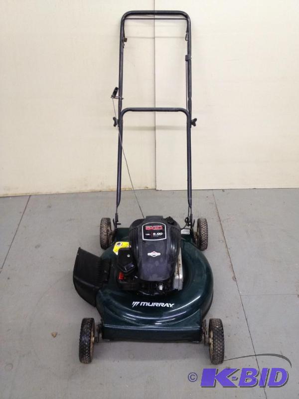 lot 40 image: Newer Murray 22 Push Mower