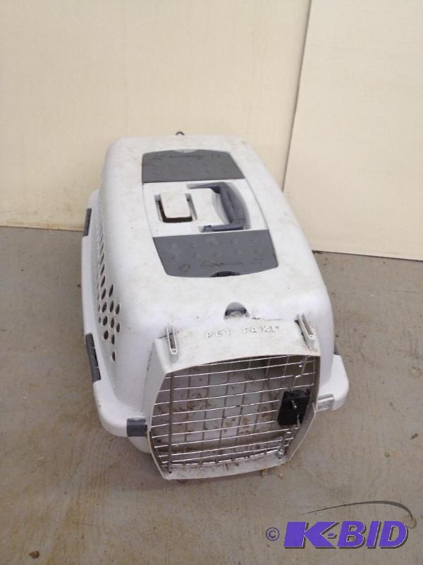 lot 62 image: Cat Kennel&nbsp...