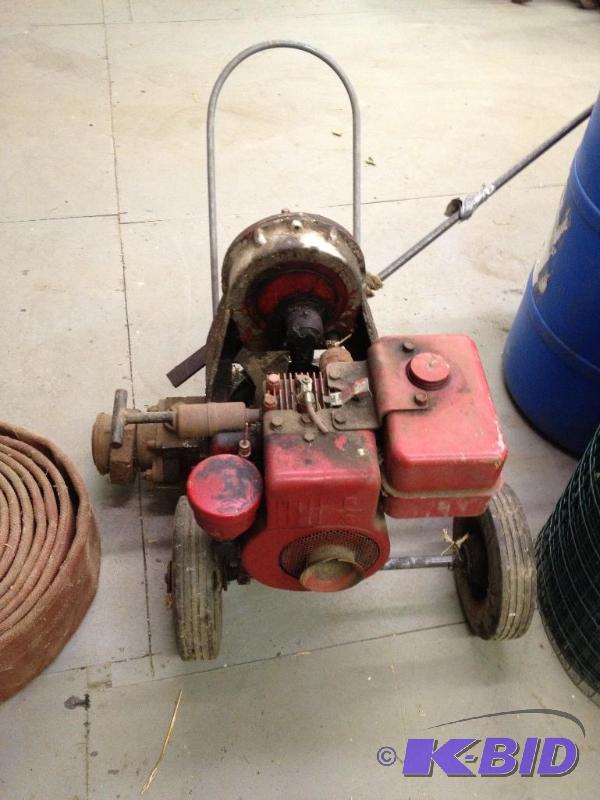 lot 72 image: Carter Water  Wastewater Pump w Hose