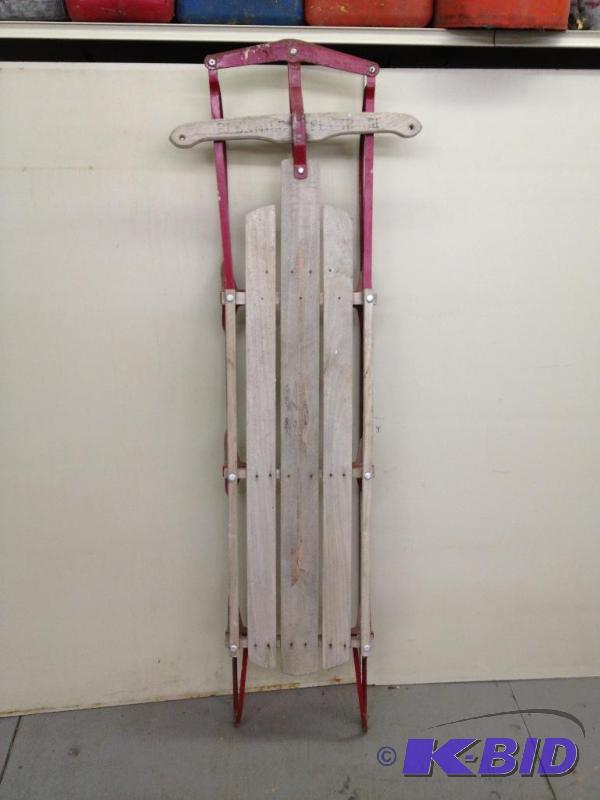lot 91 image: Vintage 2 Person Sled&nbsp...