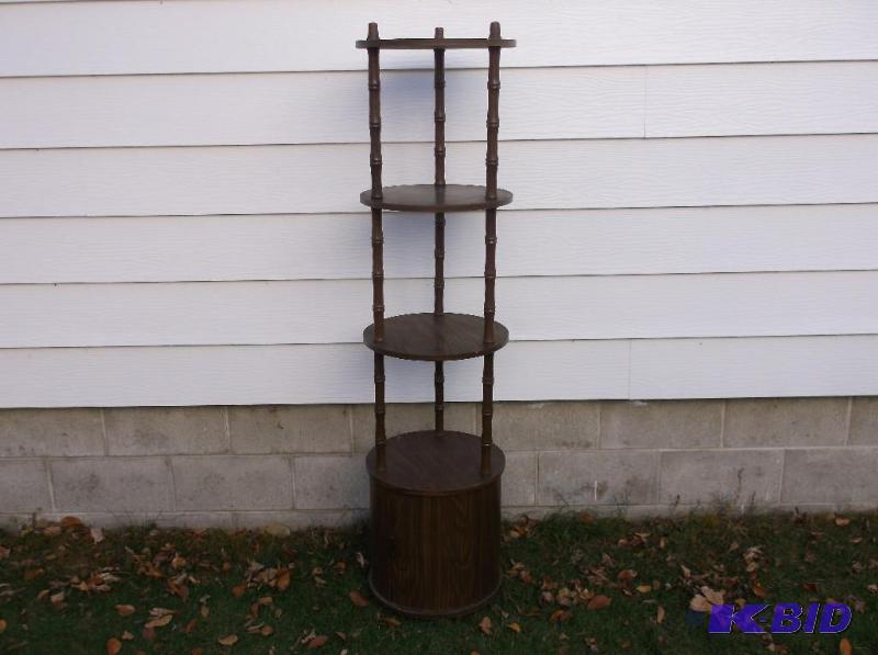lot 11 image: Retro 4 tier nick nak shelf with hide away st...