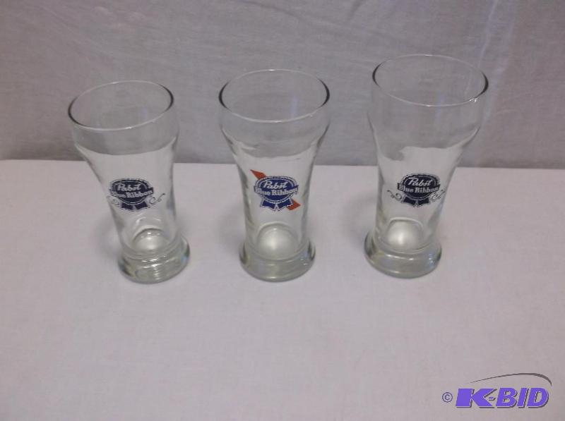lot 22 image: Lot with 3 Pabst Blue Ribbon beer glasses all...