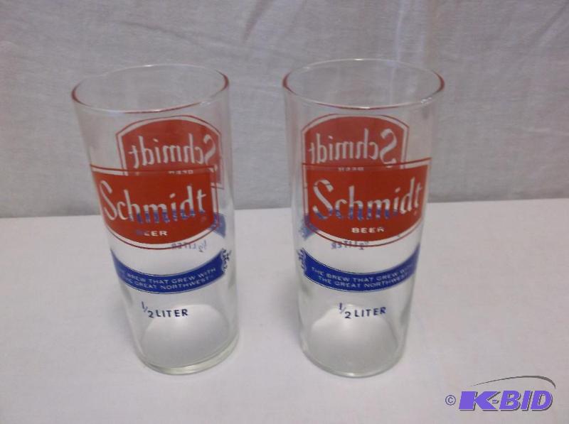 lot 23 image: Lot with 2 Schmidt beer 12 liter glasses in ...