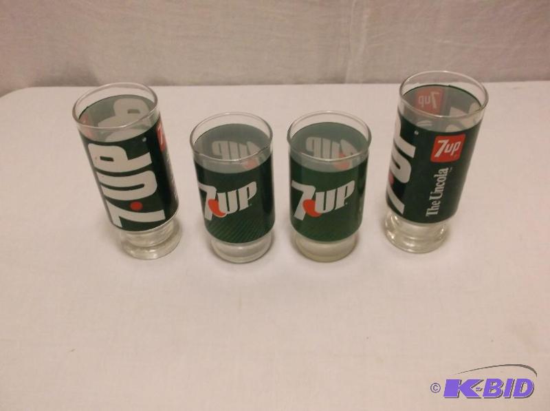 lot 29 image: Nice lot with 4 - 7up glasses all in great co...