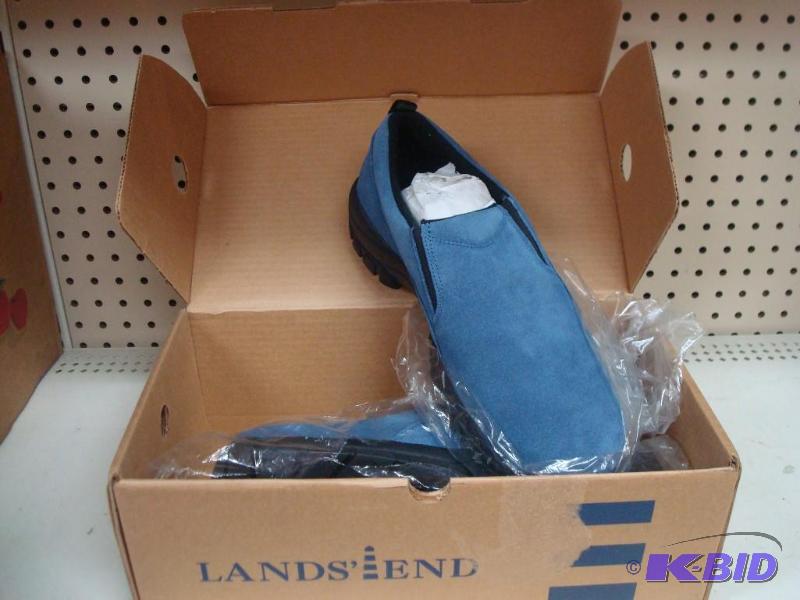 lot 131 image: Pair Of New Lands End Shoes - Size 11...