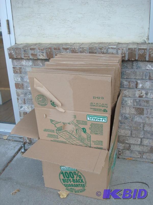 lot 140 image: Lot Of Ten Used Uhaul Boxes, 18" x 18&qu...