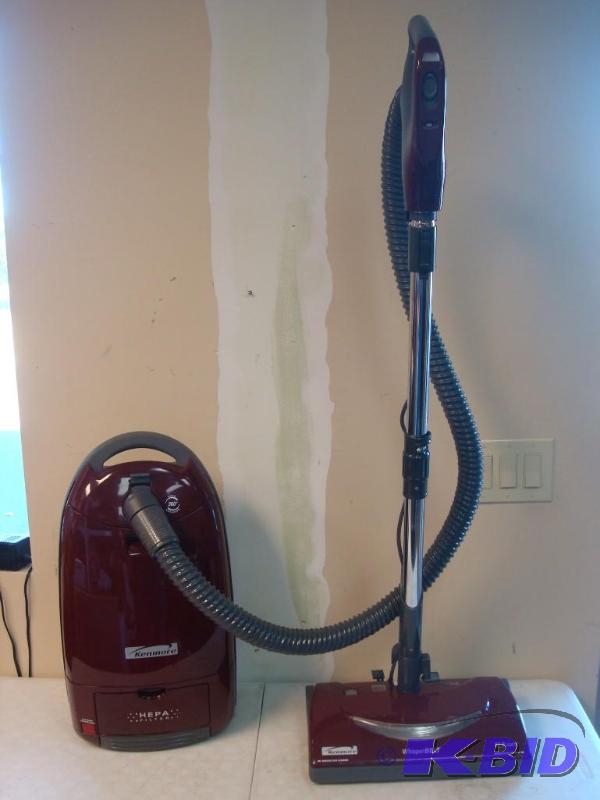 lot 19 image: Kenmore 360 Floor Vacuum Cleaner, Works Good,...