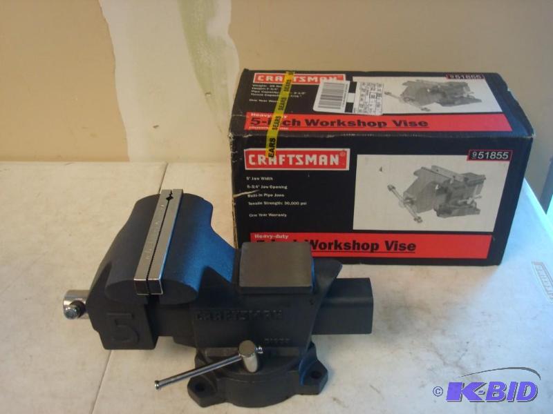 lot 30 image: Brand New Craftsman 5" Workshop Vice...
