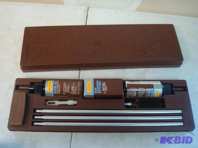 lot 48 image: New Shotgun Cleaning Kit...