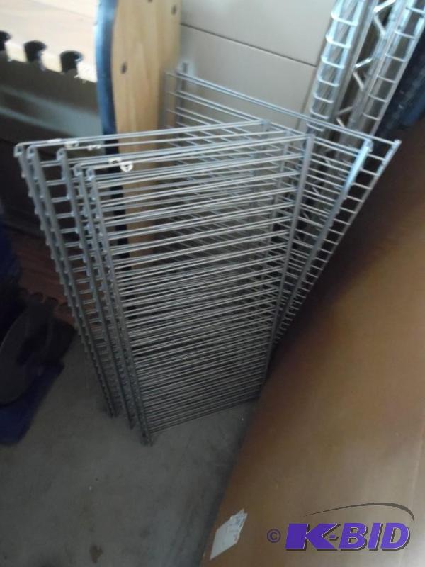Metal wall shelving