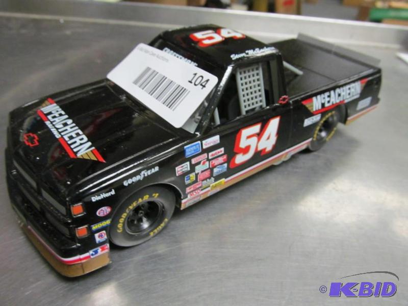 lot 104 image: Craftsman Truck Series 124 Racing Champions Die Cast Truck