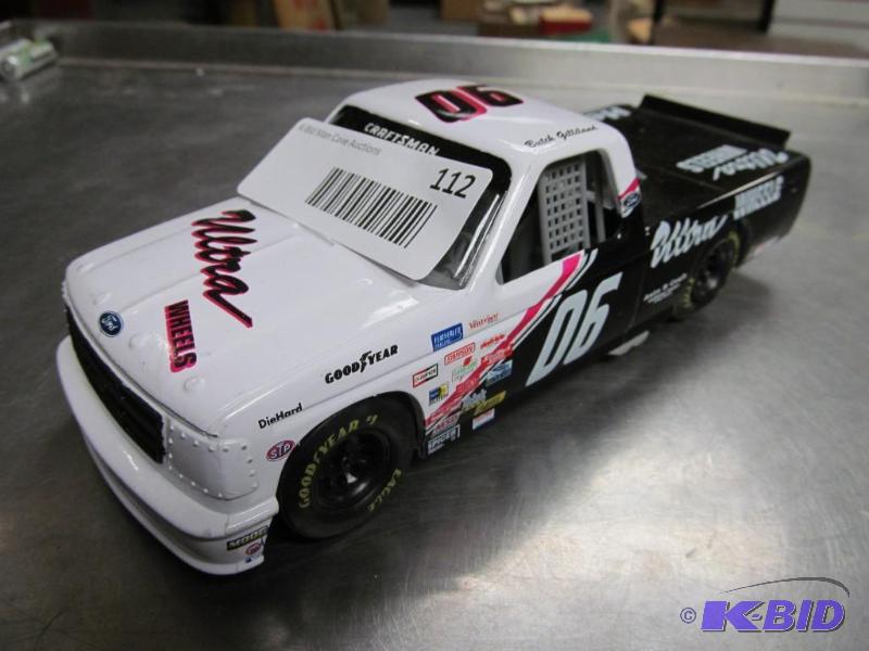 lot 112 image: Craftsman Truck Series 124 Racing Champions Die Cast Truck